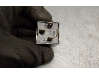 Блок предохранителей 4H0951253A Skoda Octavia Mk3 (5E)