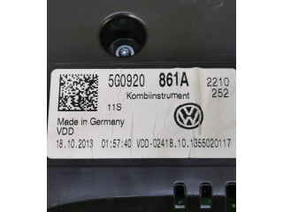 Панель приборов 5G0920861A, 1355020117   Volkswagen Golf VII       
