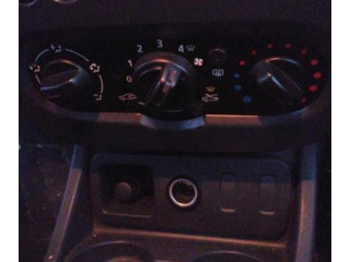 Моторчик дворников 8200619512 Dacia Duster