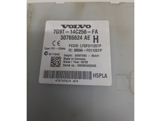 Блок предохранителей 30765624 Volvo V70