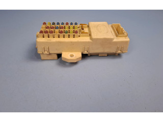 Pojistková skříňka KIA Carnival 2003