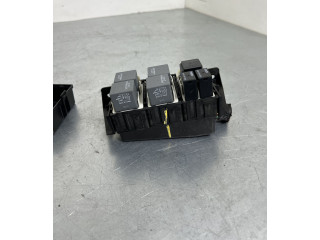 Блок предохранителей Jeep Grand Cherokee