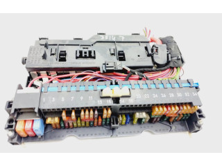 Блок предохранителей 8364542   BMW X3 E83    