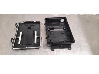 Блок предохранителей     Renault Clio V    