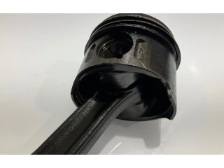 Píst Mercedes-Benz E W211 648.961