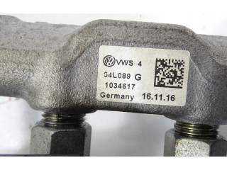 Топливная рампа 04L089G   Audi A1  