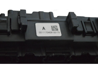 Блок предохранителей 0011173409100173 Infiniti Q50