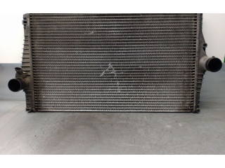 Интеркулер  30748808, 989581K   Volvo XC90 