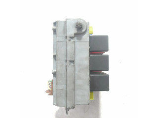 Блок предохранителей 51742420 Alfa Romeo GT