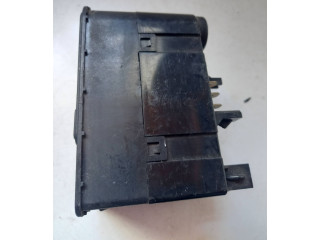 Дисплей 4110607 Saab 9000 CS