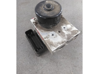 Блок АБС 30714952, 30714952   Volvo  V70  2000 - 2004 года