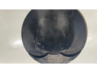 Píst 06H198401D, 06H107065DM   Audi Q5 SQ5  pro benzínový motor 2.0 CPM CPMA