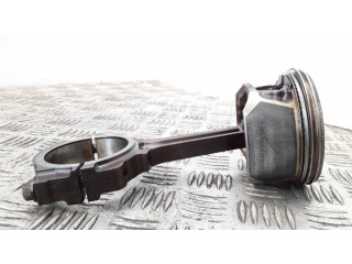 Píst    Saab 9-7X  pro benzínový motor 4.2  