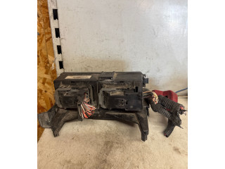 Блок предохранителей 04692073AB, 000007167A Jeep Grand Cherokee