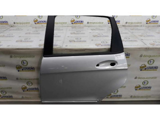 Задняя дверь