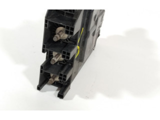 Pojistková skříňka Řídící jednotka BSM 243800011R   Renault Grand Modus 2010