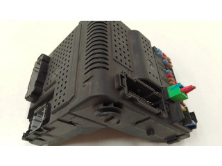 Блок предохранителей 30786889, 28087583   Volvo S60    