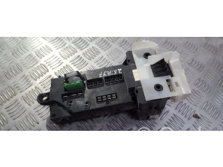 Pojistková skříňka ok9ac67560 KIA Clarus 1997