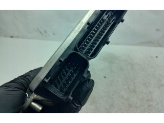 Řídící jednotka 030906032G, 030906032G   Volkswagen Polo III 6N 6N2 6NF 2000