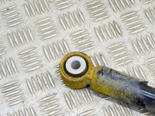 Передний амортизатор      