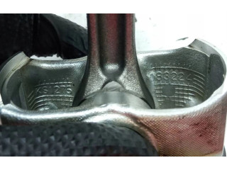 Поршень с шатуном SKYACTIV Mazda 3