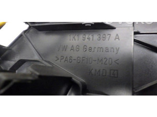 Блок предохранителей  1K1941397A   Skoda Octavia Mk2 (1Z)    