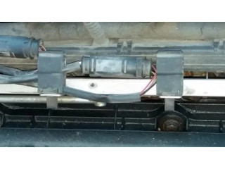 Топливная рампа 143894902 BMW 3 E46 2.0