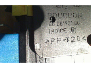 Pojistková skříňka Citroen Saxo 2000