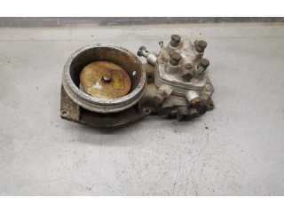 Vstřikovací lišta 0438121070, 026133353D   Audi 80 90 B3     