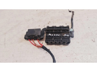 Pojistková skříňka 5J0937548 Skoda Praktik (5J8) 2007