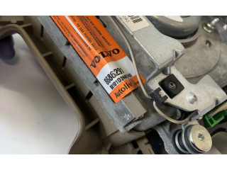 Подушка безопасности водителя 8686291   Volvo S80