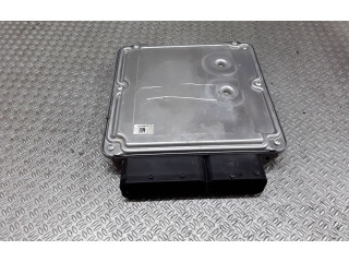 Řídící jednotka 03G906016DM, 028101882   Volkswagen Caddy 2005