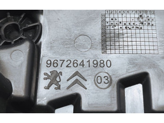 Блок предохранителей 9672641980   Peugeot 2008 II    