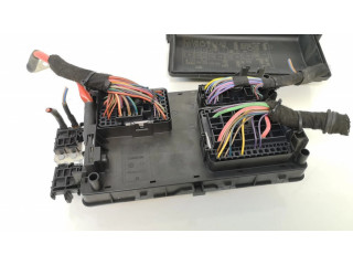 Блок предохранителей 13275884, MJ Opel Insignia A