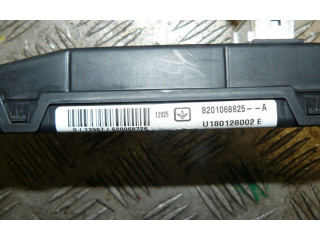 Блок управления U180126002E, 8201068825   Dacia Duster