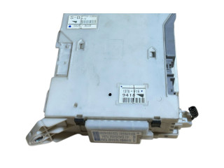 Блок предохранителей 8273053050, 6G250440 Lexus IS 220D-250-350