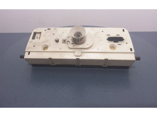 Панель приборов    Volkswagen PASSAT B3       