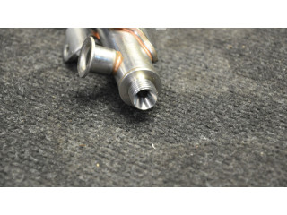 Топливная рампа 04E133320D   Volkswagen PASSAT B8  