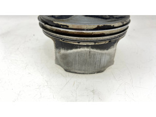 Поршень 12018AB250 Subaru Outback для бензинового двигателя 2.5