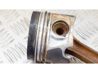 Píst 03L107065S Audi A6 S6 C7 4G pro naftový motor 2.0