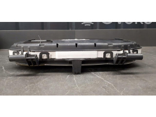 Přístrojová deska  Renault Clio III 2008 8200305020  