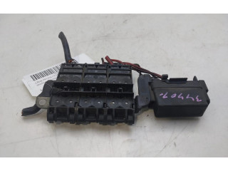 Блок предохранителей 5J0937548 Skoda Fabia Mk2 (5J)