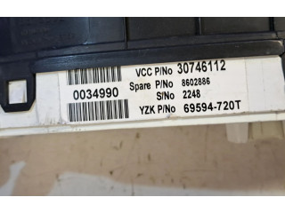 Панель приборов 30746112, 8673802   Volvo V70       