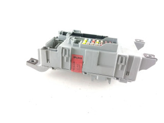 Блок предохранителей 00519217570, 28340956 Opel Combo D