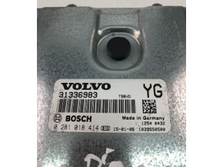 Блок управления двигателем Блок управления 31336983, 0281018414   Volvo V70