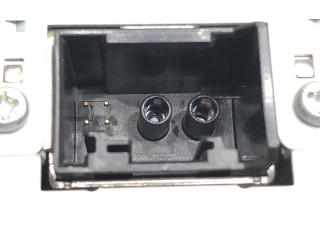 Радио/ проигрыватель CD/DVD / навигация 30737972   Volvo XC90