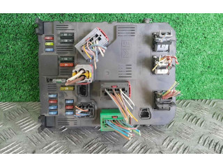 Ручка стеклоочистителей 9657999680 Citroen Berlingo