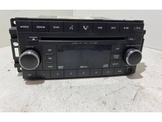 Радио/ проигрыватель CD/DVD / навигация