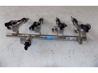 Vstřikovací lišta 31478396, 32140074 Volvo V60 B420T3