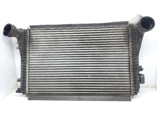Интеркулер  3C0145805G   Volkswagen PASSAT 